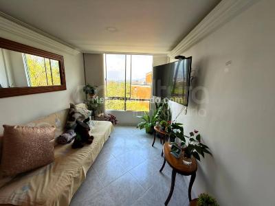 Apartamento de 3 alcobas en venta en Calasanz, Medellín, 54 m² · foto 3 de 16