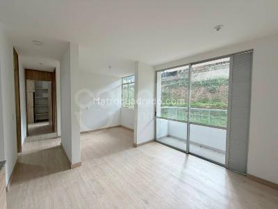 Apartamento en venta en Robledo, Medellín · foto 4 de 17