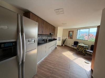Apartamento en arriendo en Milla De Oro, Medellín · foto 2 de 18