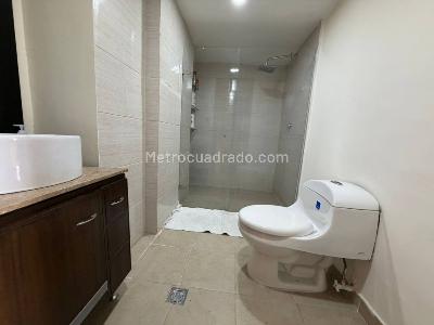 Apartamento en arriendo en Milla De Oro, Medellín · foto 10 de 18