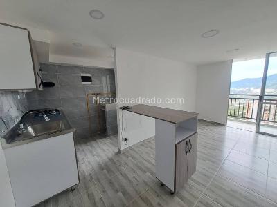 Apartamento de 2 alcobas en venta en Santa Ana, Bello, 52 m² · foto 2 de 15