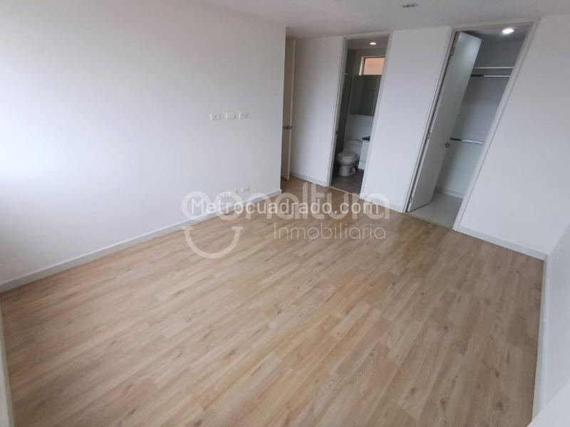 3BR Apartment in Loma Del Escobero (110 m²) - 5