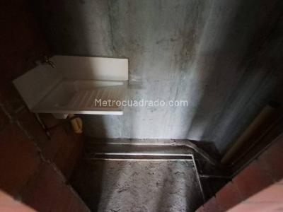Apartamento de 3 alcobas en venta en La Navarra, Bello, 55 m² · foto 11 de 14