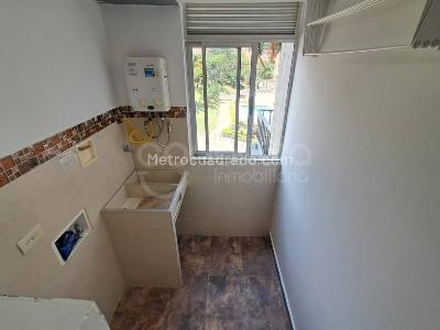 Apartamento de 2 alcobas en venta en Machado, Bello, 40 m² · foto 15 de 19