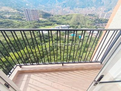 Apartamento de 3 alcobas en venta en Santa Ana, Bello, 54 m² · foto 17 de 20