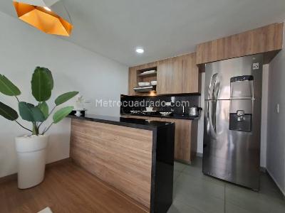 Apartamento de 3 alcobas en venta en San Jose, Sabaneta, 62 m² · foto 3 de 11