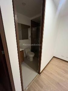 Apartamento de 3 alcobas en arriendo en El Poblado, Medellín, 100 m² · foto 7 de 20