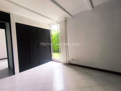 Apartamento de 4 alcobas en arriendo en El Poblado, Medellín, 95 m² · foto 14 de 20