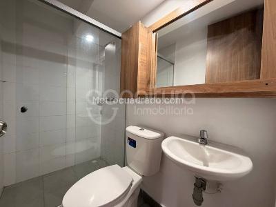 Apartamento de 3 alcobas en venta en Los Gomez, Itagüí, 55 m² · foto 11 de 13