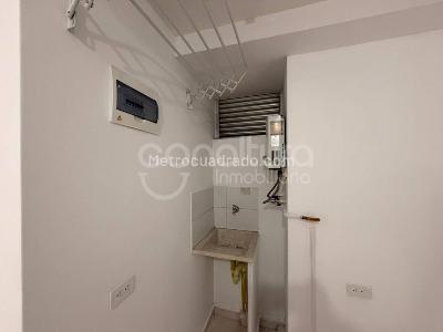 Apartamento de 3 alcobas en venta en Los Gomez, Itagüí, 55 m² · foto 12 de 13