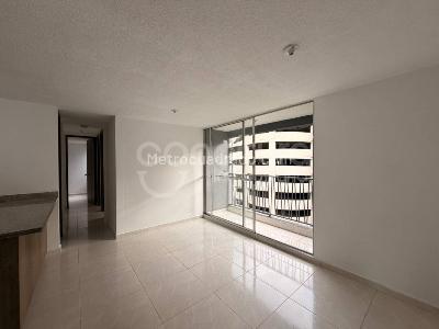 Apartamento de 3 alcobas en venta en Los Gomez, Itagüí, 55 m² · foto 4 de 13