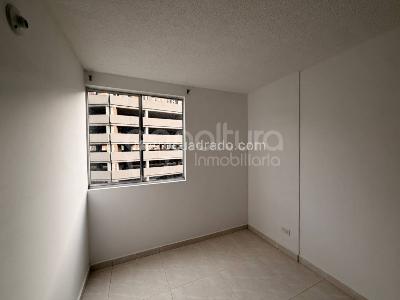 Apartamento de 3 alcobas en venta en Los Gomez, Itagüí, 55 m² · foto 6 de 13