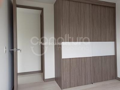 Apartamento de 2 alcobas en venta en Suramerica, Itagüí, 66 m² · foto 11 de 17