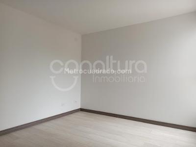 Apartamento de 2 alcobas en venta en Suramerica, Itagüí, 66 m² · foto 7 de 17