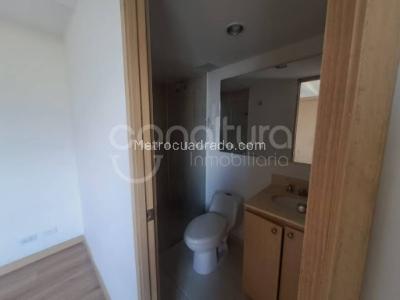 Apartamento de 3 alcobas en venta en Madera, Bello, 68 m² · foto 17 de 20