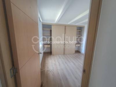 Apartamento de 3 alcobas en venta en Madera, Bello, 68 m² · foto 9 de 20