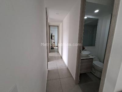 Apartamento de 3 alcobas en venta en Aves Maria, Sabaneta, 69 m² · foto 4 de 14