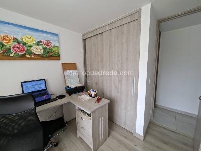 Apartamento de 3 alcobas en venta en Aves Maria, Sabaneta, 69 m² · foto 5 de 14