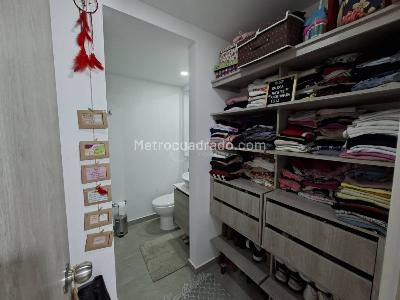 Apartamento de 3 alcobas en venta en Aves Maria, Sabaneta, 69 m² · foto 9 de 14