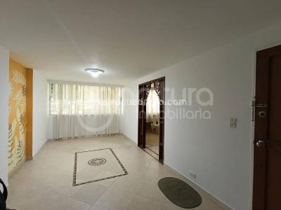Apartamento de 4 alcobas en arriendo en Carlos E Restrepo, Medellín, 120 m² · foto 3 de 11