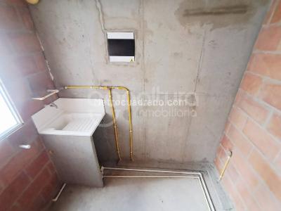 Apartamento de 2 alcobas en venta en Santa Ana, Bello, 54 m² · foto 15 de 18