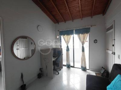 Apartaestudio en venta en San Javier, Medellín, 32 m² · foto 5 de 13