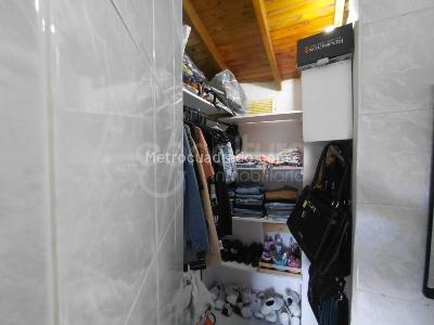 Apartaestudio en venta en San Javier, Medellín, 32 m² · foto 10 de 13