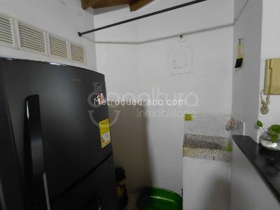 Apartaestudio en venta en San Javier, Medellín, 32 m² · foto 11 de 13