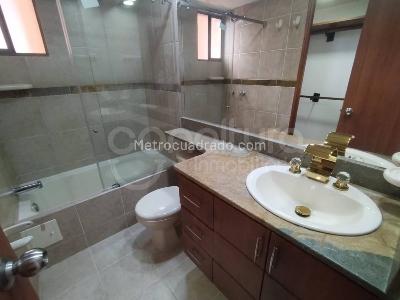 Apartamento de 3 alcobas en arriendo en Los Balsos, Medellín, 115 m² · foto 15 de 19