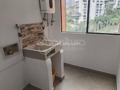 Apartamento de 3 alcobas en arriendo en Los Balsos, Medellín, 115 m² · foto 16 de 19