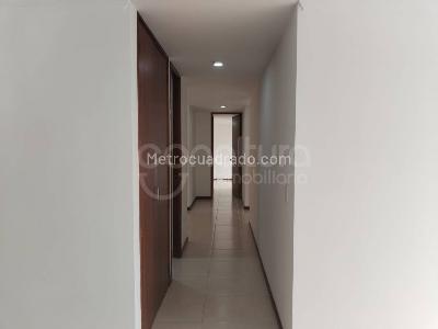 Apartamento de 3 alcobas en arriendo en Los Balsos, Medellín, 115 m² · foto 7 de 19