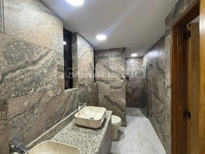 Apartamento en venta en El Tesoro, Medellín · foto 11 de 14