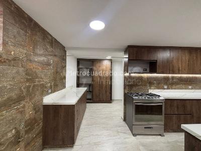 Apartamento en venta en El Tesoro, Medellín · foto 14 de 14