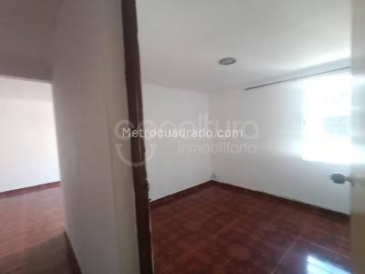 Apartamento de 3 alcobas en venta en Amazonia, Bello, 67 m² · foto 8 de 17