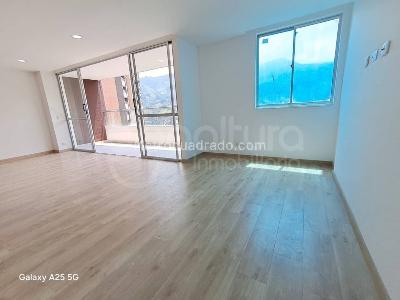 Apartamento de 2 alcobas en venta en San Jose, Sabaneta, 87 m² · foto 5 de 19