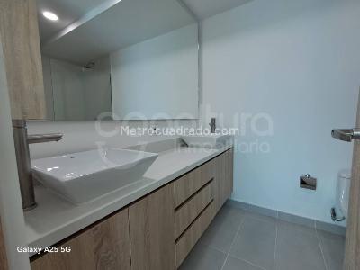 Apartamento de 2 alcobas en venta en San Jose, Sabaneta, 87 m² · foto 11 de 19