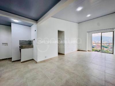 Apartamento de 3 alcobas en venta en La Colina, Medellín, 62 m² · foto 3 de 19