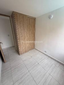 Apartamento de 3 alcobas en venta en El Trapiche, Bello, 62 m² · foto 6 de 12