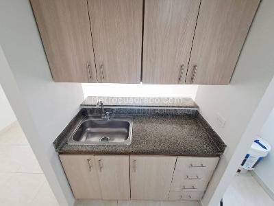 Apartamento de 3 alcobas en venta en La Navarra, Bello, 58 m² · foto 3 de 20