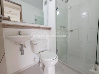 Apartamento de 3 alcobas en venta en La Navarra, Bello, 58 m² · foto 12 de 20