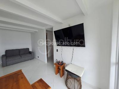 Apartamento de 3 alcobas en venta en Madera, Bello, 61 m² · foto 5 de 15