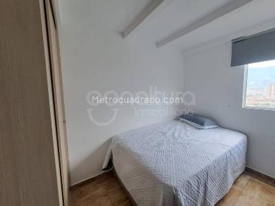 Apartamento de 3 alcobas en venta en Madera, Bello, 61 m² · foto 10 de 15