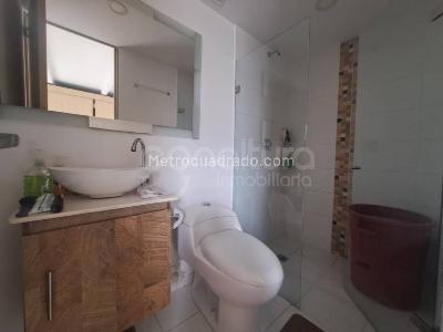 Apartamento de 3 alcobas en venta en Madera, Bello, 61 m² · foto 12 de 15