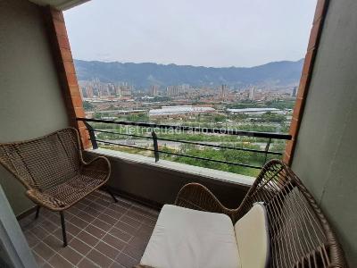 Apartamento de 3 alcobas en venta en Madera, Bello, 61 m² · foto 14 de 15