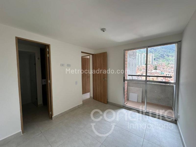 Apartamento en Arriendo, San Gabriel, Bello - Widok 4