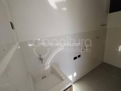 Apartamento de 2 alcobas en arriendo en Las Palmas, Medellín, 90 m² · foto 12 de 14