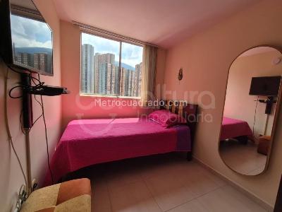 Apartamento de 3 alcobas en venta en Madera, Bello, 59 m² · foto 6 de 17