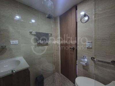 Apartamento de 3 alcobas en venta en Madera, Bello, 59 m² · foto 15 de 17