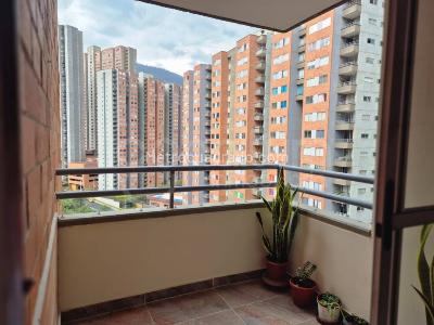 Apartamento de 3 alcobas en venta en Madera, Bello, 59 m² · foto 16 de 17