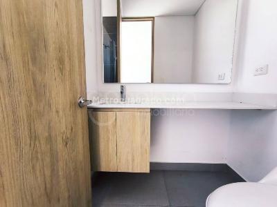 Apartamento en arriendo en Poblado, Medellín · foto 10 de 14